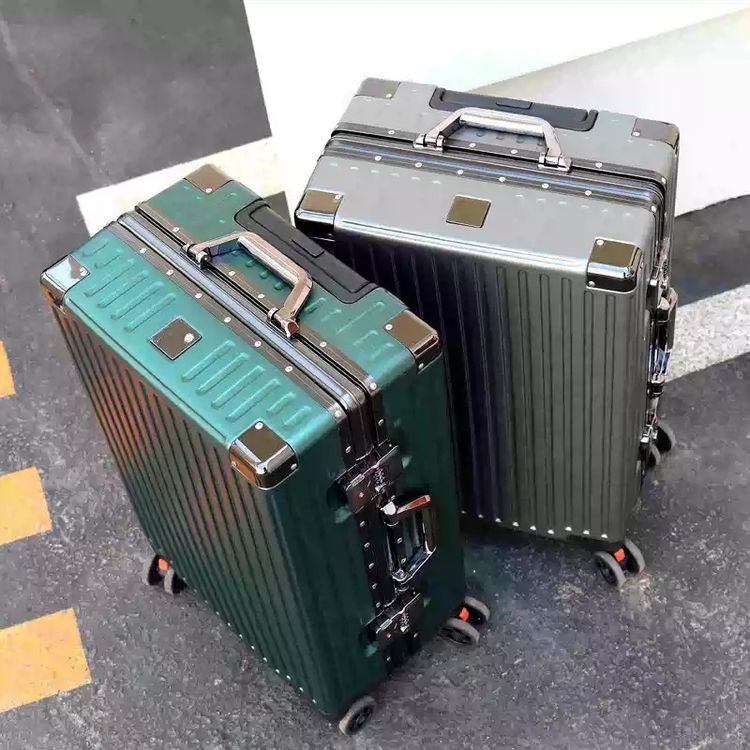 Hard Shell Rolling Suitcase imagen 2
