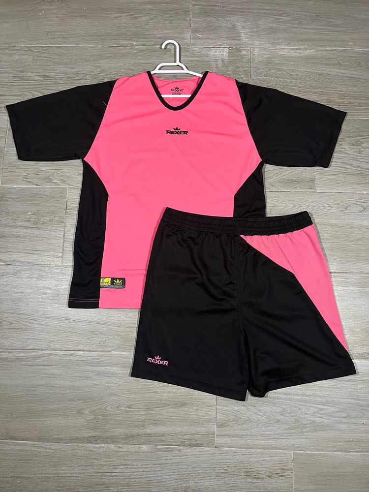 Other Template Completo Rexer Pink/Black + Pantalón L product image