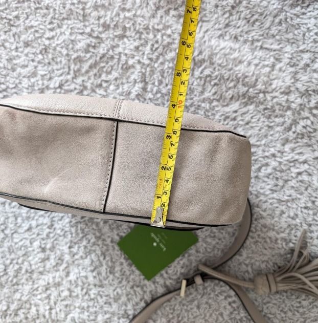 Beige Leather Crossbody Bag With Tassel image 2