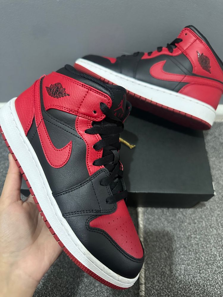Other Black And Red High-Top Sneakers uk6 product image