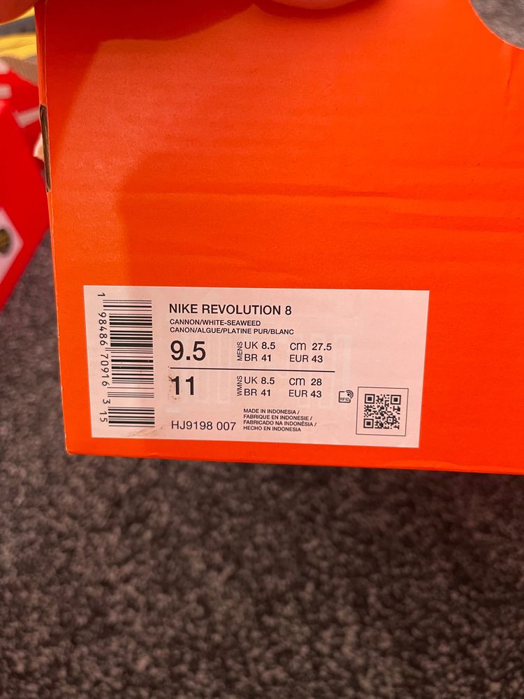 Nike Revolution 8 Running Shoes 2