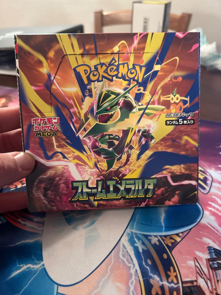 Pokémon Pokémon Trading Card Game Mega Emerald Booster Box product image