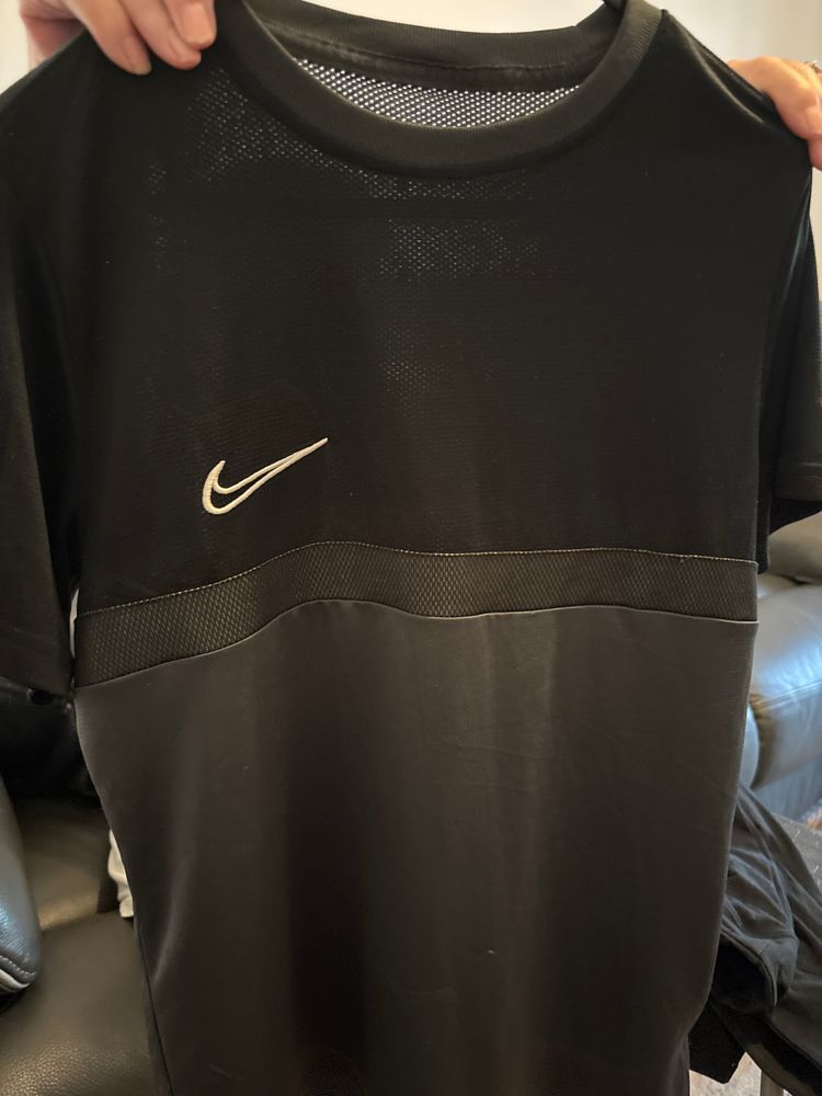 Nike Black Short Sleeve Shirt