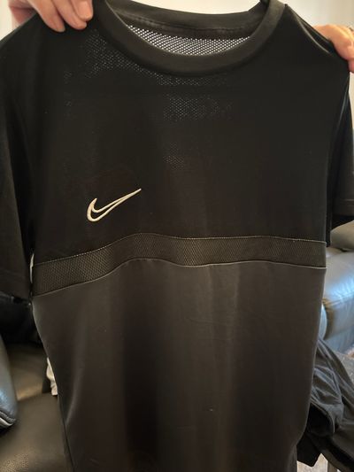 Nike Black Short Sleeve Shirt