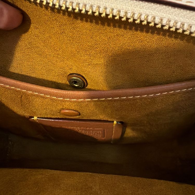 Coach Riley Lunchbox Bag Chalk Brass Glovetanned Leather New Rare!! image 7