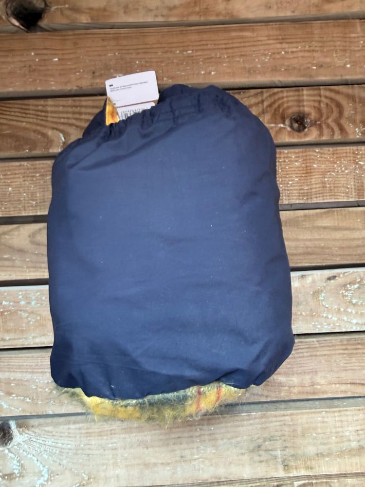 BNWT The North Face padded down scarf with bag. Checked yellow. image 6