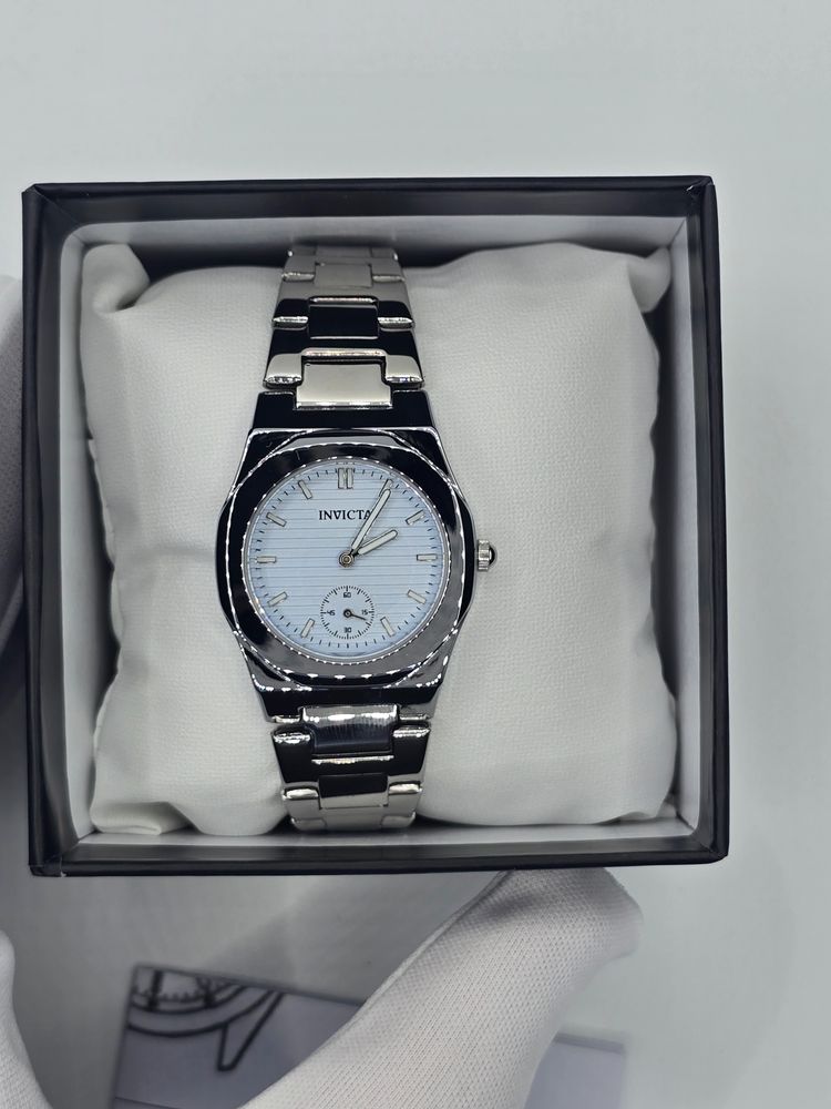 Invicta Celestial Blue image 3