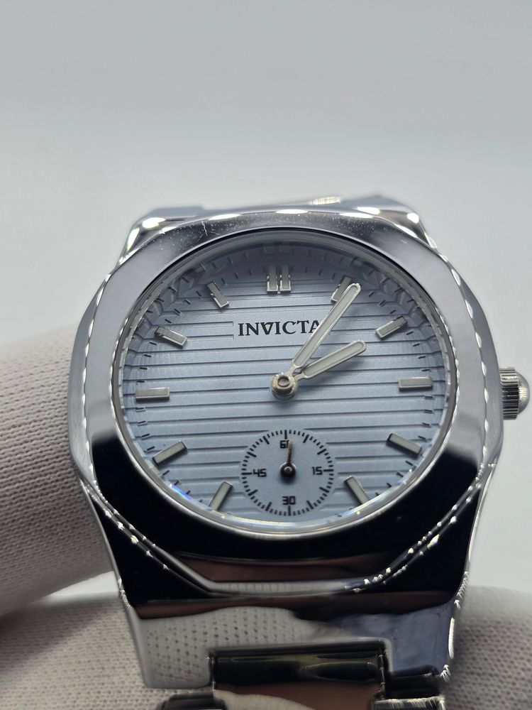 Invicta Celestial Blue image 5