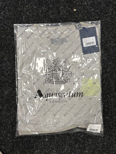 (39) Taq11 Aquascutum London Clothing