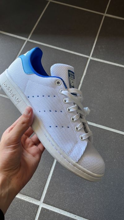 stan smith Adidas White And Blue Sneakers
