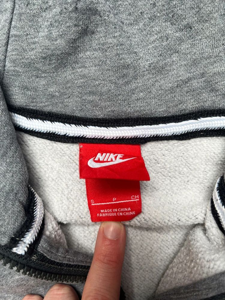 Nike hoodie 2