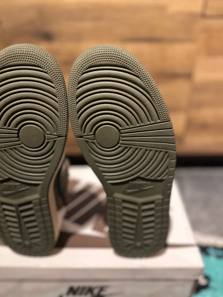 Nike Air Jordan 1 Travis Scott “Medium Olive” U.K. 9.5 image 5
