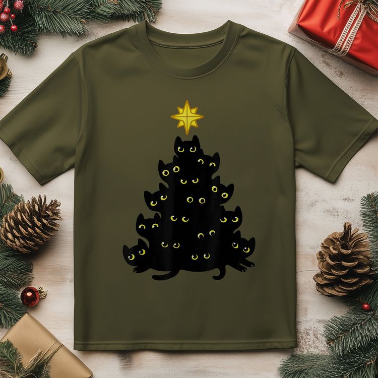 Santa's Purrfect Tree 4