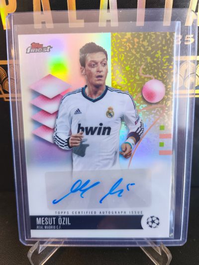 Mesut Ozil Real Madrid C.F. Autographed Trading Card