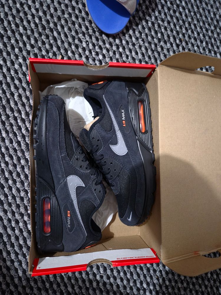 Nike Air Max 90s Sneakers