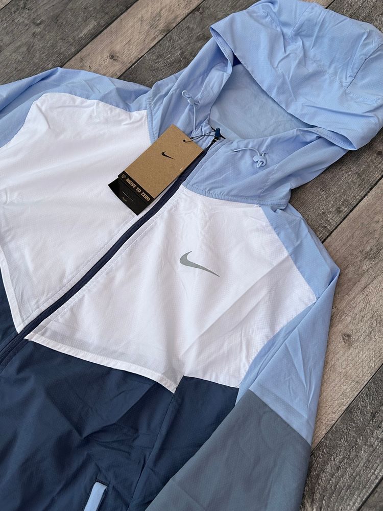 Nike Dri-Fit UV Repel Impossibly Light Hooded Windbreaker - ‘Colour Block White Blue’ - Size Medium  image 6