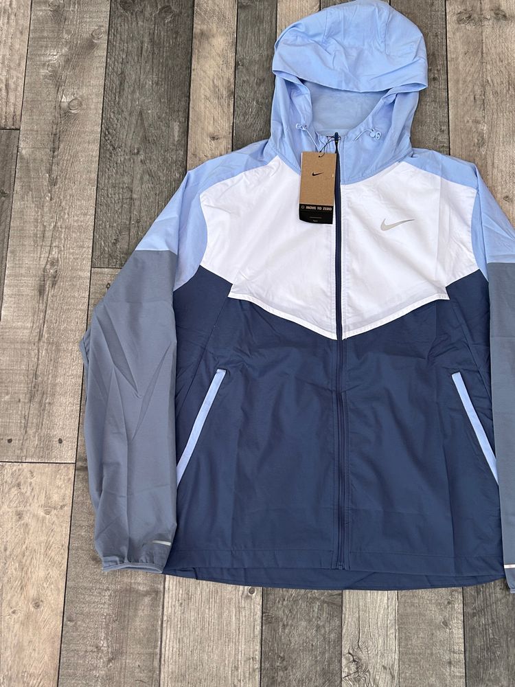 Nike Dri-Fit UV Repel Impossibly Light Hooded Windbreaker - ‘Colour Block White Blue’ - Size Medium  image 3