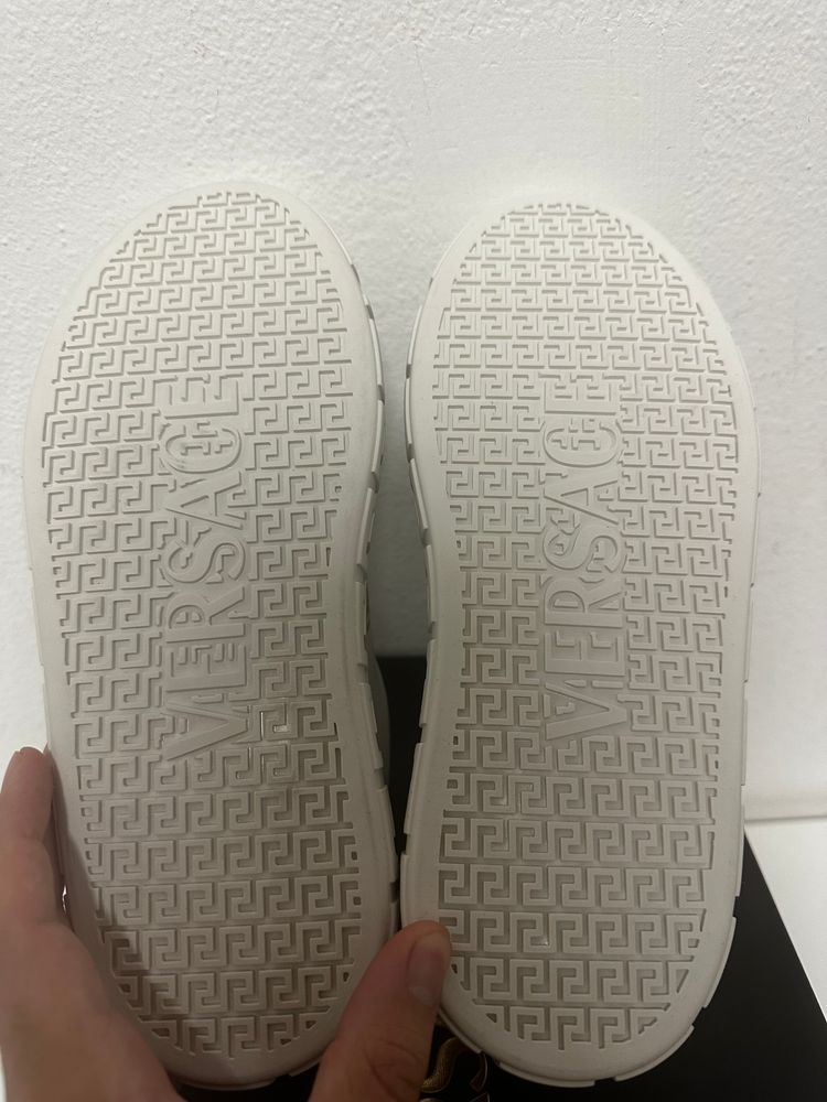 Versace Greca Sneakers 9