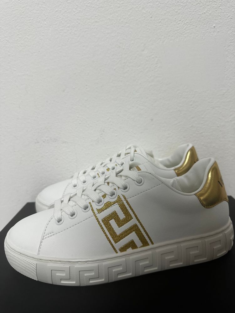 Versace Greca Sneakers 2