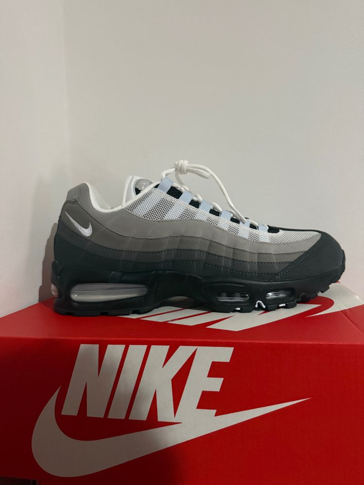 Nike am 95 blue tints