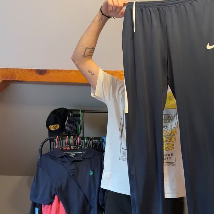 Nike Nike Spodnie dresowe - Pre-Loved product image