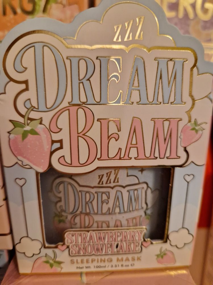 Other Dream Beam Strawberry Snowflake Sleeping Mask product image