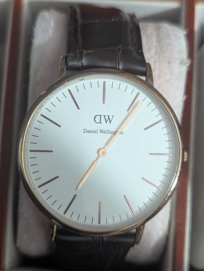 Daniel Wellington wristwatch