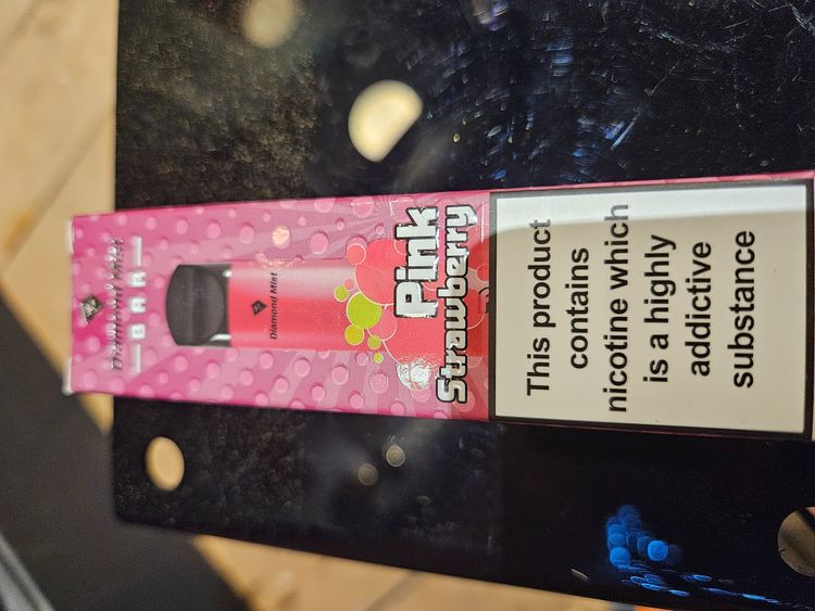 Pink Strawberry Disposable Vape