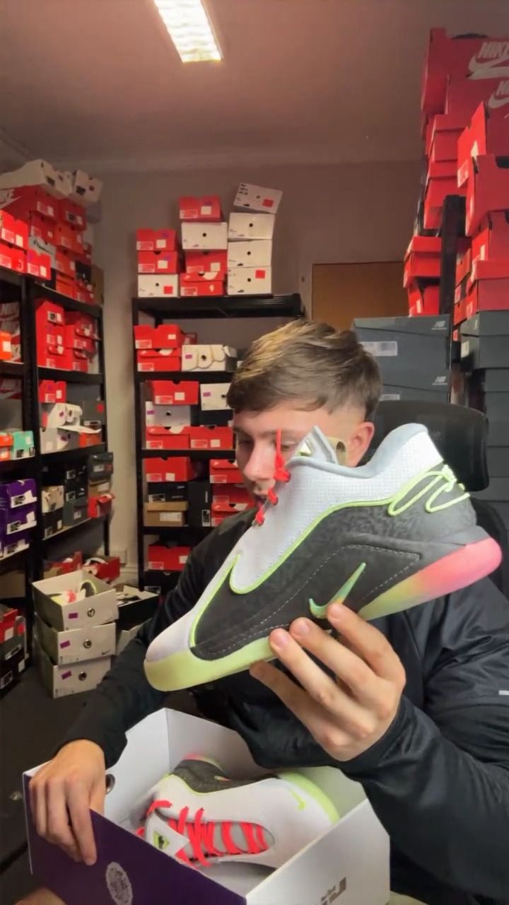 Other UK 10.5/11.5 LEBRONSS RRP £180 product image