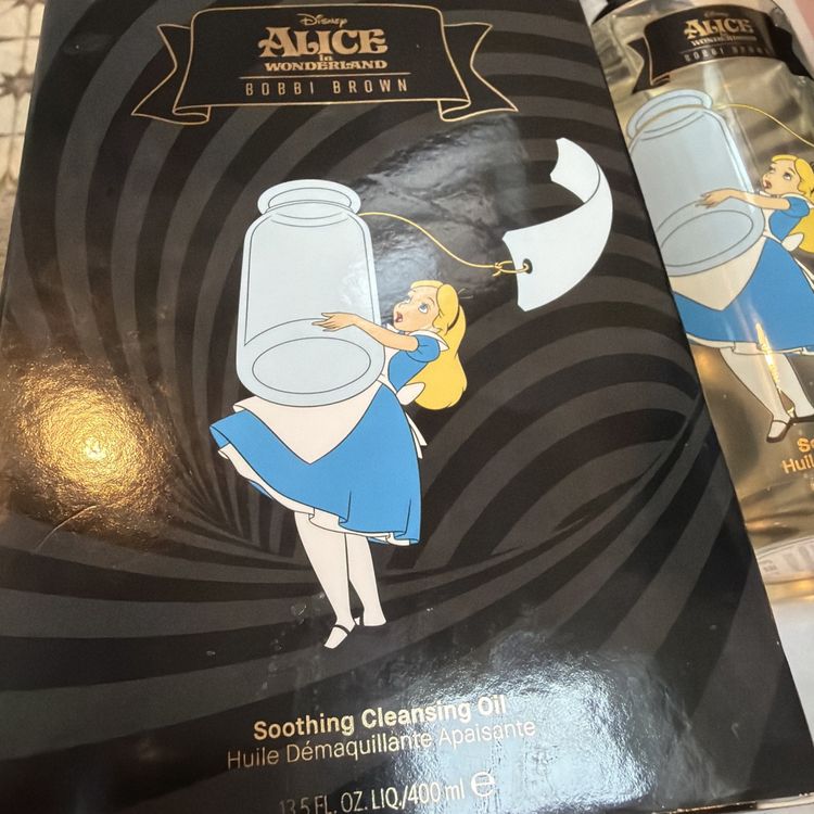 BOBBI BROWN X Alice in Wonderland Soothing Cleansing Oil 400ml Ltd Ed BNIB image 3