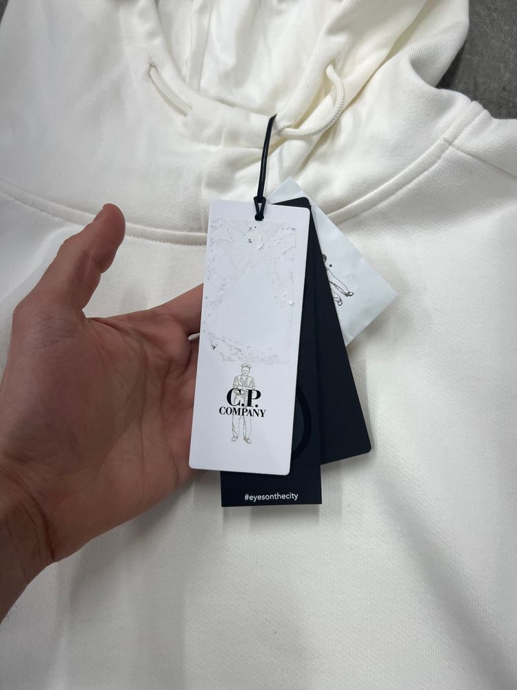 C.P. Company White Hoodie With Integrated Goggles obraz 5
