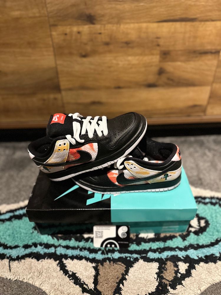 Nike dunk SB “Raygun Tie-Dye Black” U.K. 5.5 obraz 2