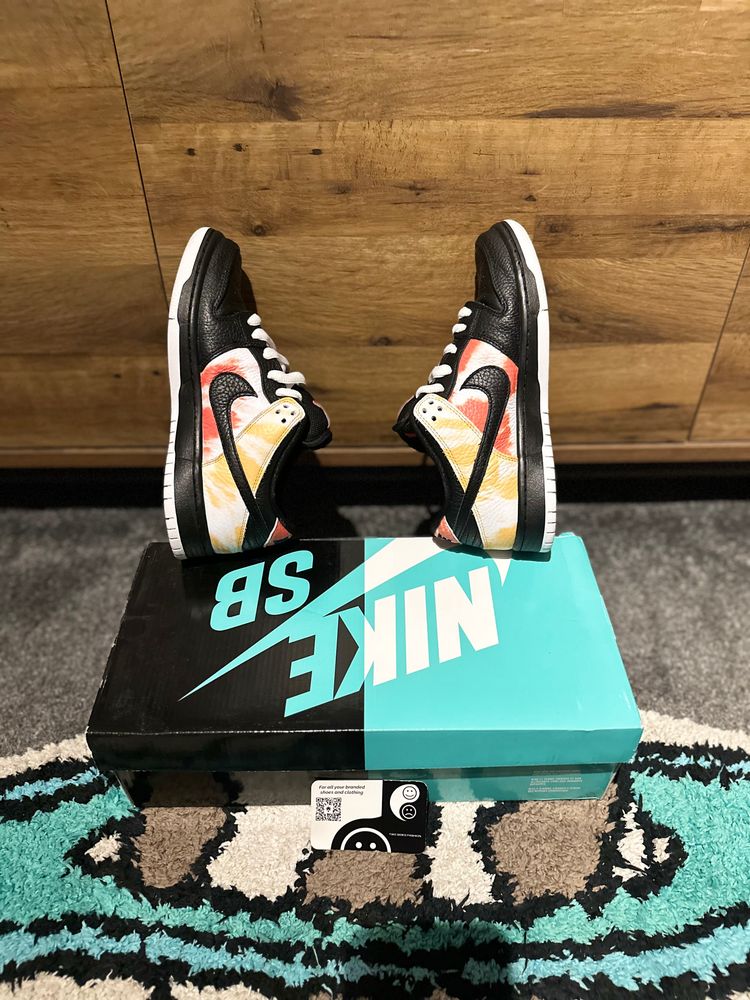Nike dunk SB “Raygun Tie-Dye Black” U.K. 5.5 obraz 6