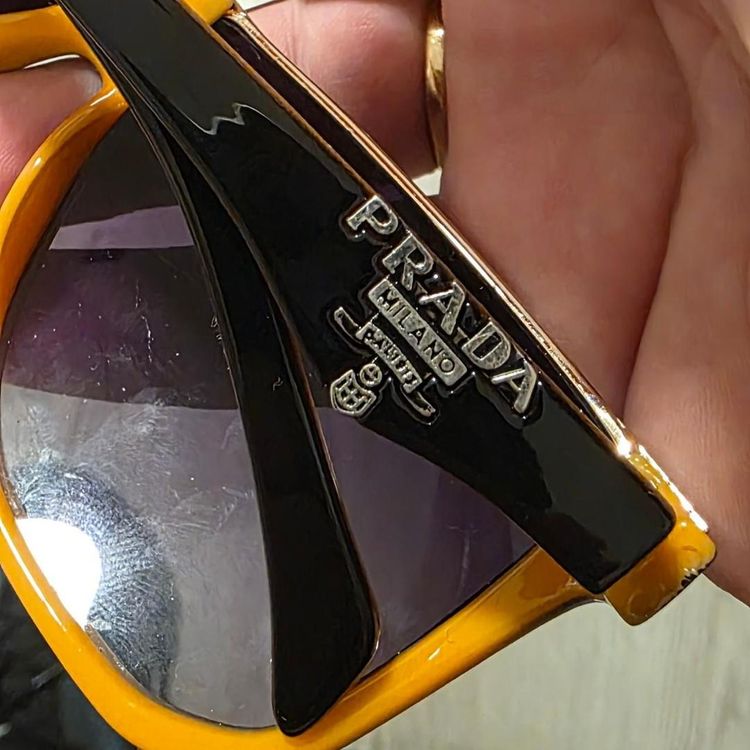 Immagine di Prada Sunglasses Authentic mint condition  2