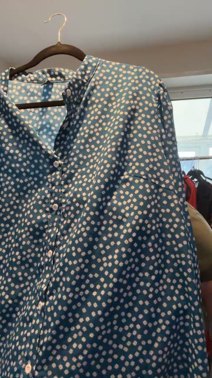 Other blouse size 20/22 product image