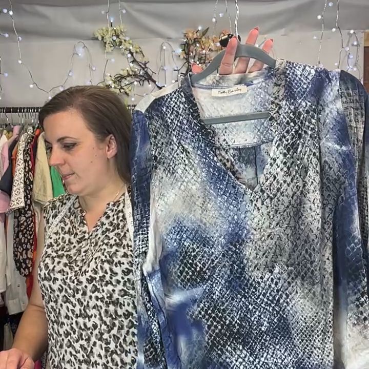 Betty Barclay Betty Barclay 1Long-Sleeve Blouse product image