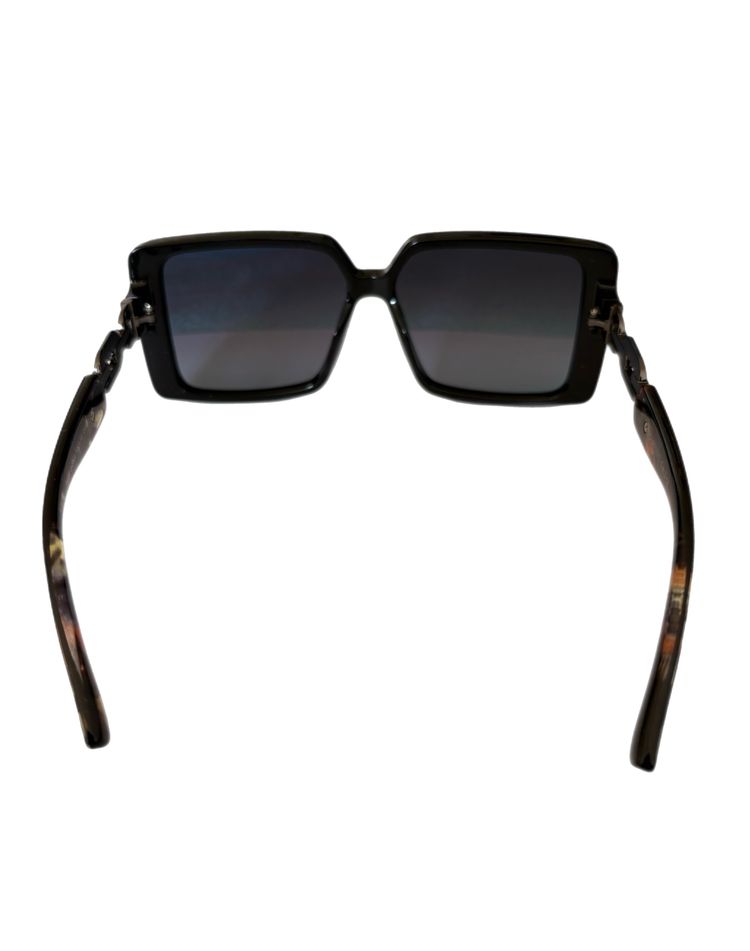 Black Square Sunglasses With Tortoiseshell Arms image 4