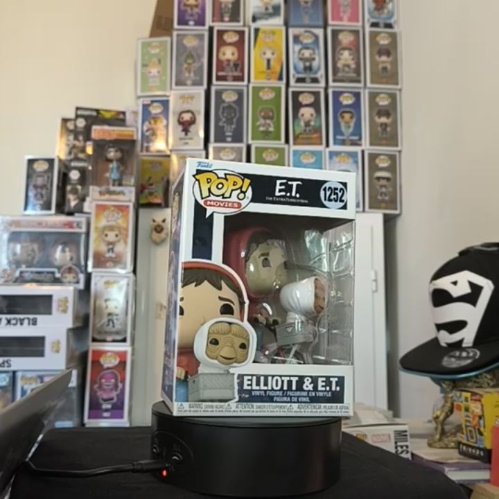 Funko Funko Elliott & E.T. 1252 - Action Figures & Designer product image