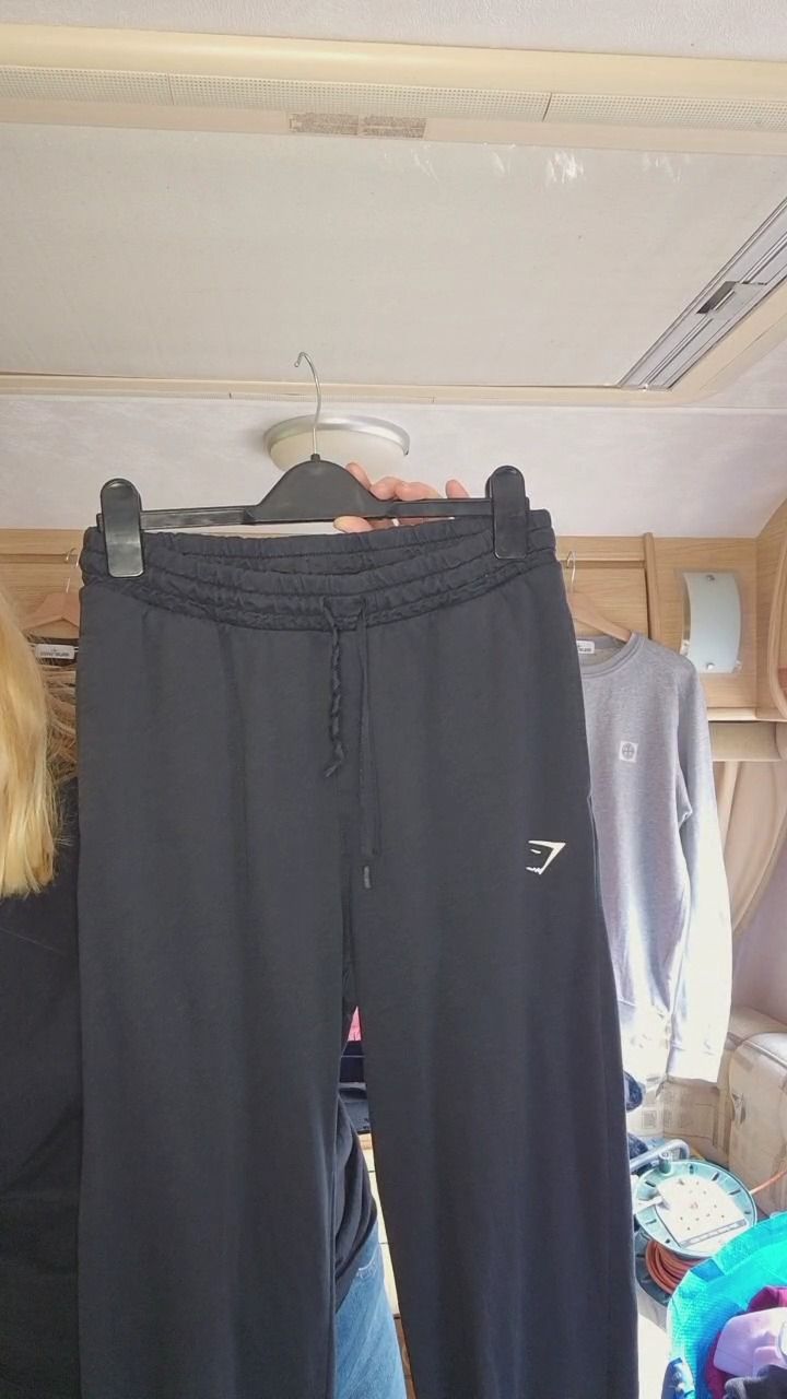 Gymshark Gymshark Size M joggers  product image
