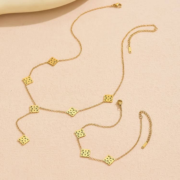 Gold-Tone Necklace And Bracelet Set obraz 6