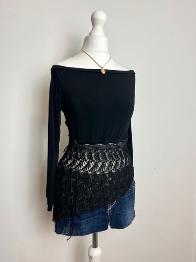 Black Asymmetrical Lace Hem Long Sleeve Top