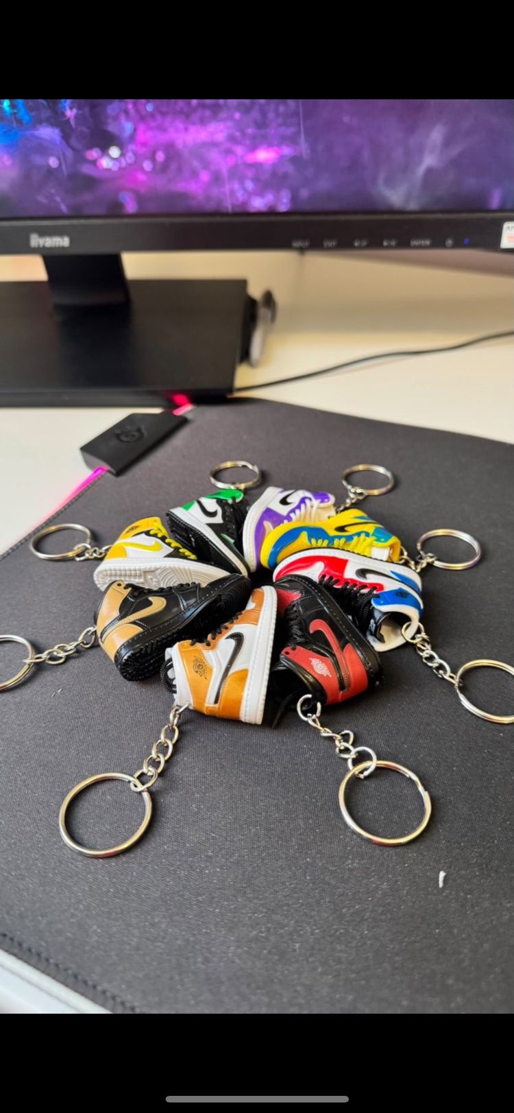 3 x mini sneaker keychains