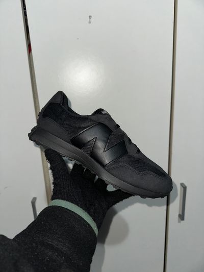 New Balance Black Sneakers