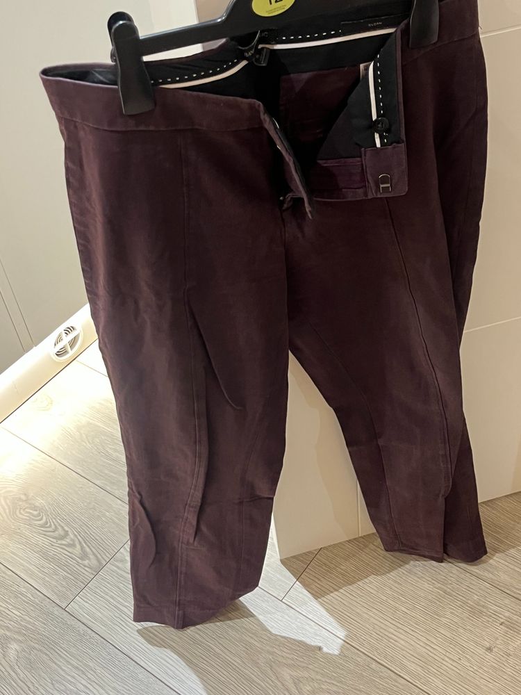 Brown / Burgundy Pants ( ref 39)