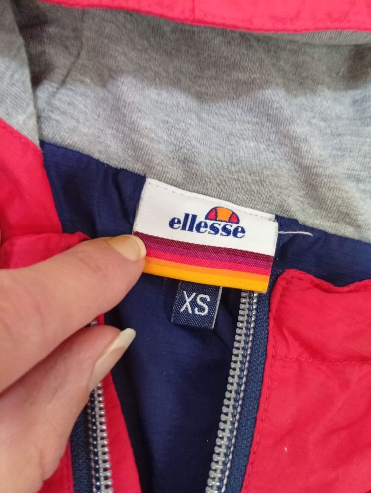 ellesse hooded windbreaker jacket 5