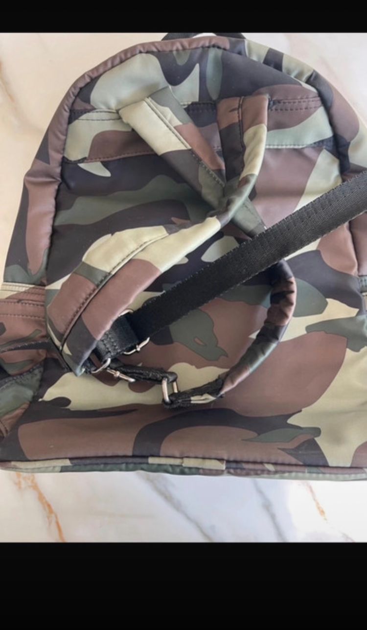 Superdry Camo Backpack 9