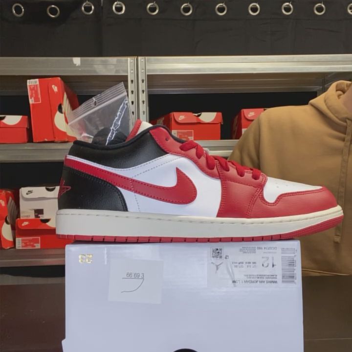 Jordan JORDAN 1 LOW UK 9.5 BRAND NEW  product image