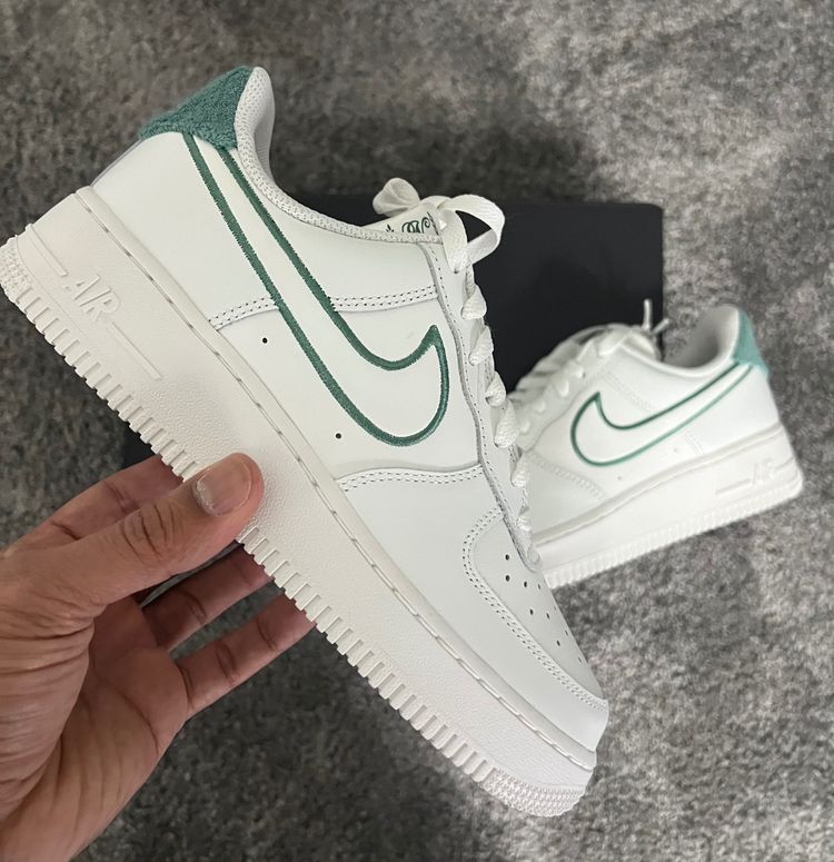 Nike Air Force 1 ‘07 LV8 Low Resort and Sport trainers | UK 5.5 | FN8349 100