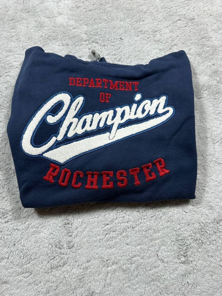 Champion Sweatshirt