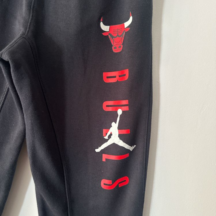 Chicago Bulls Jordan joggers  - Youth Medium image 4